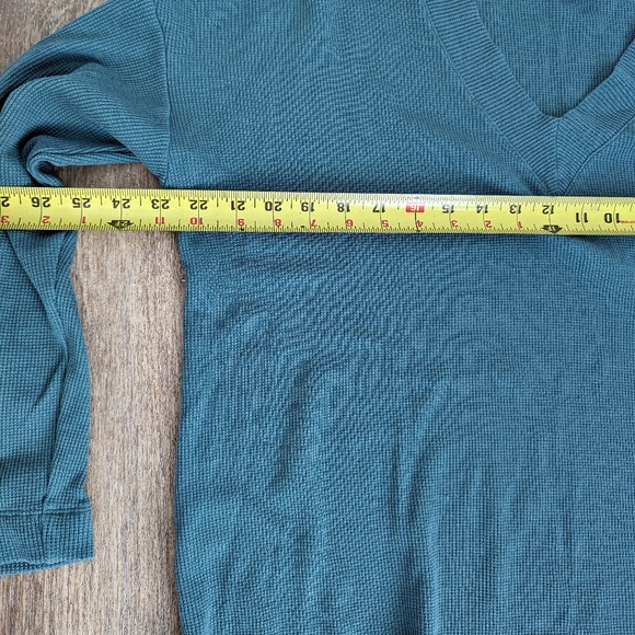 $10 SALE J Jill Long Sleeve Thermal Top V Neck size large sage green capsule - Picture 10 of 12